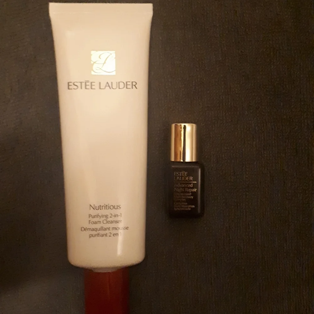 Estee Lauder bundle - Picture 1 of 2